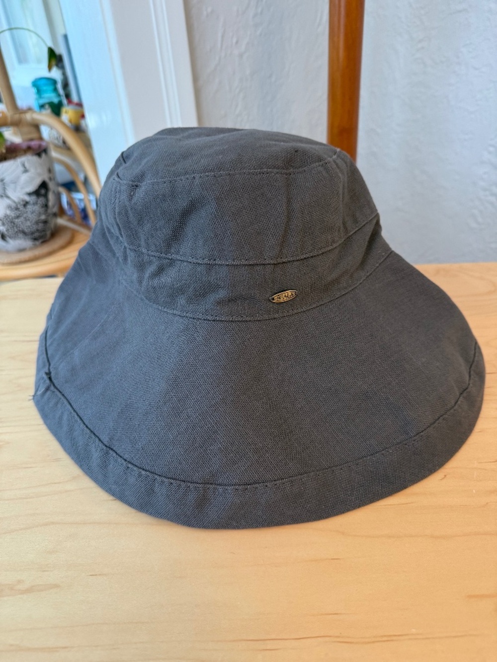 Anthropologie - Scala Cotton Canvas Bucket Hat Navy Blue // One Size